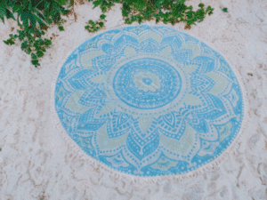 Alternative view of بشكير بحر دائري مزود بشراشيب - مقاس 170 سم